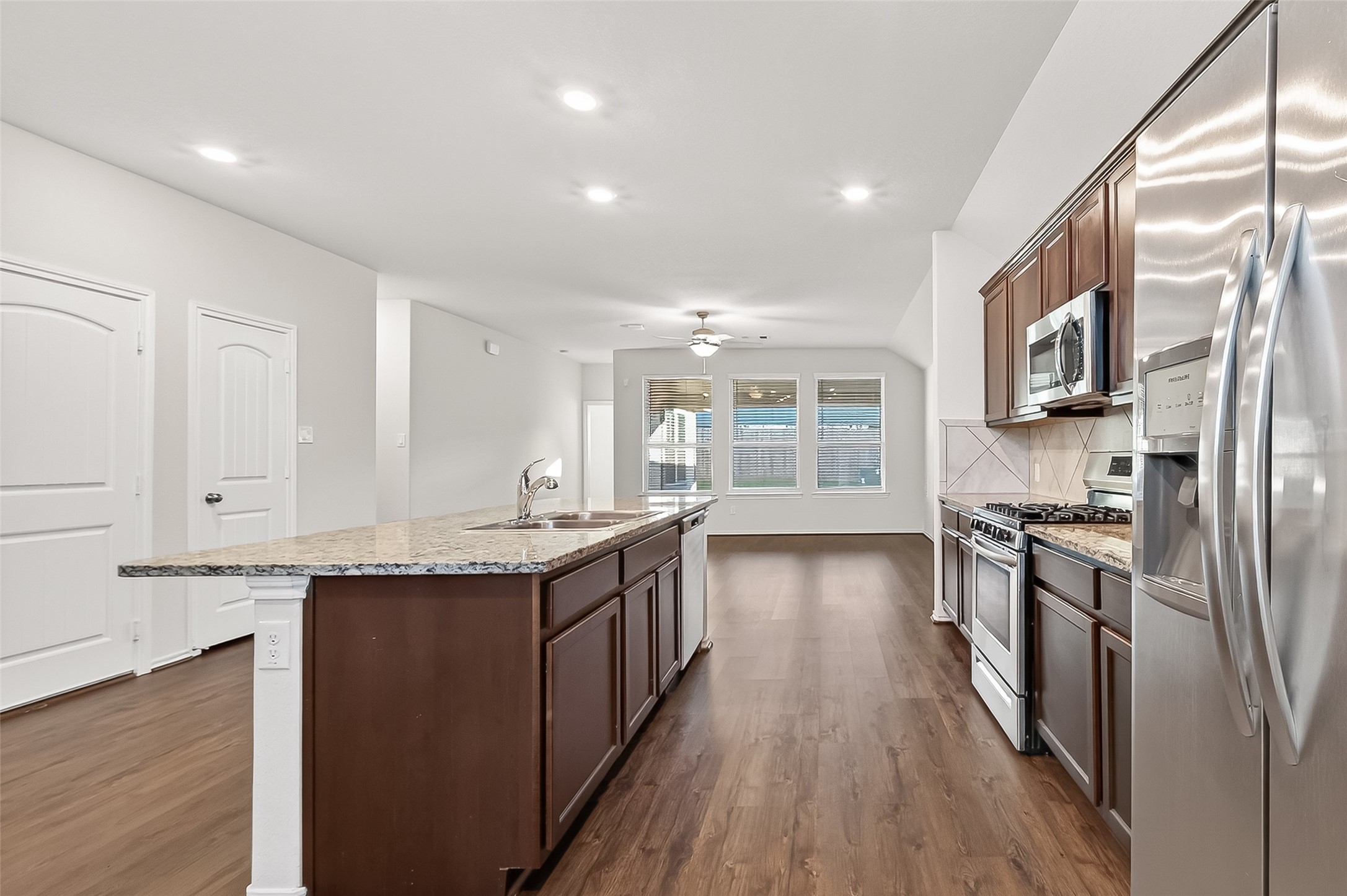 25911 Rustical Road Katy, TX 77493 - Photo 16 of 44