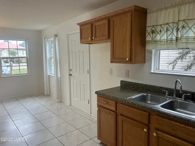 $147,000 | 212 Orchard Way, Warner Robins, GA 31088