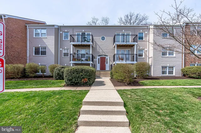 $1,795 | 9479 Fairfax Boulevard, Unit 203, Fairfax, VA 22031
