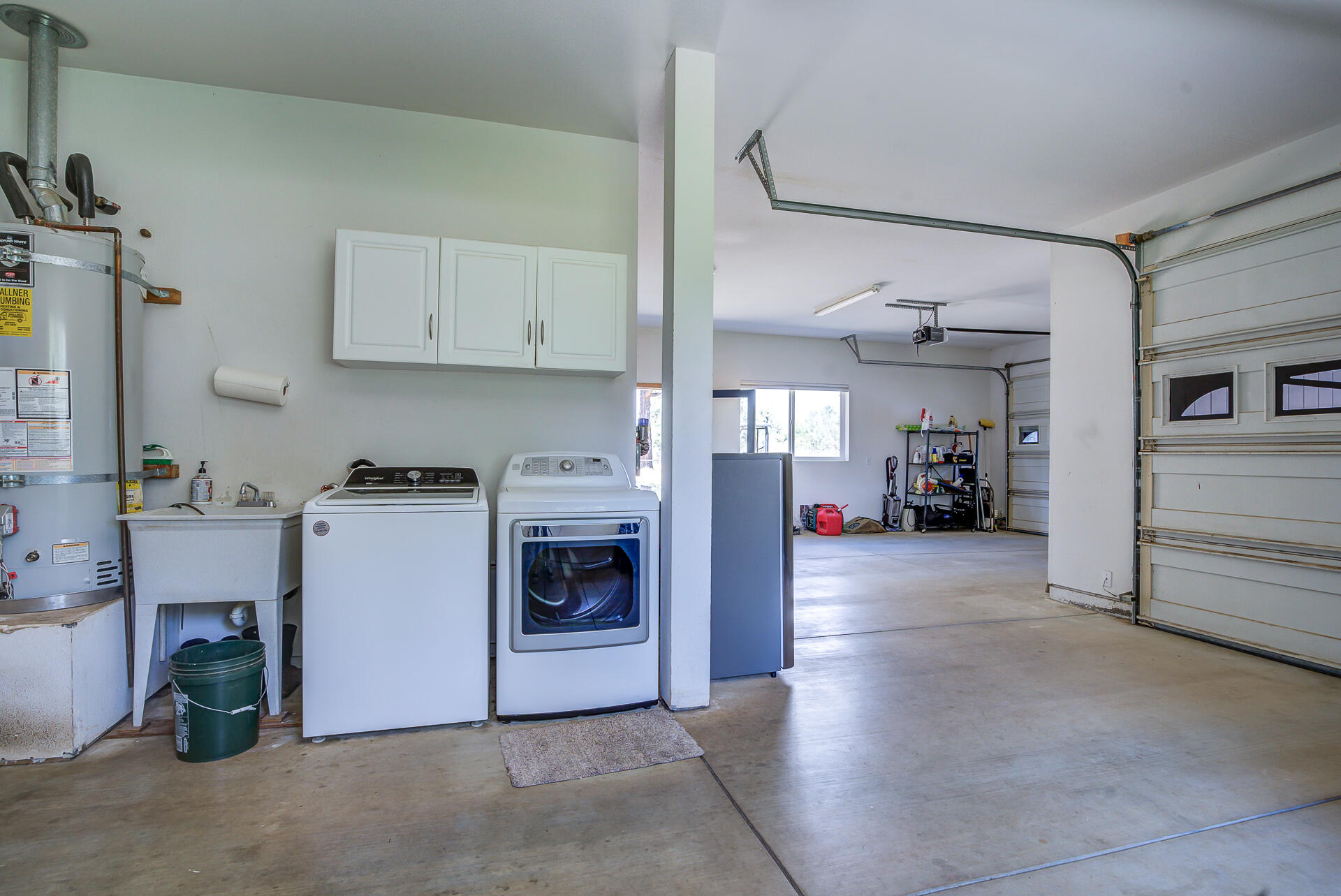 17536 Oly Way Anderson, CA 96007 - Photo 30 of 51 a view of kitchen and utility room