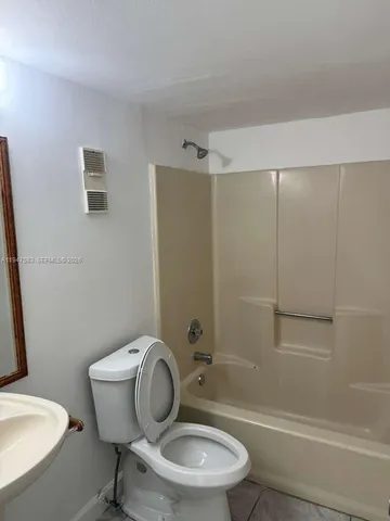 $2,100 | 8710 Sherman Circle North, Unit 304, Miramar, FL 33025