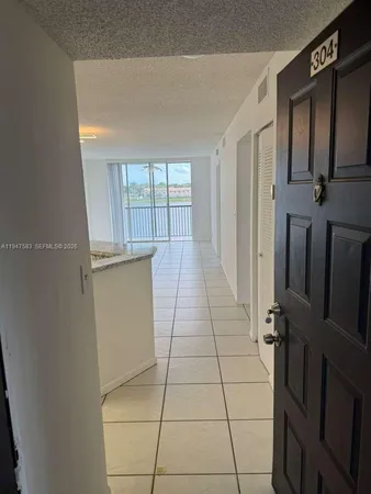 $1,995 | 8710 Sherman Circle North, Unit 304, Miramar, FL 33025