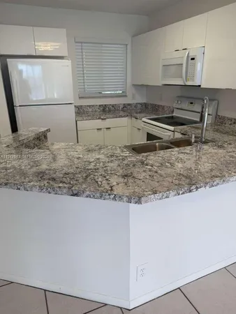 $1,995 | 8710 Sherman Circle North, Unit 304, Miramar, FL 33025