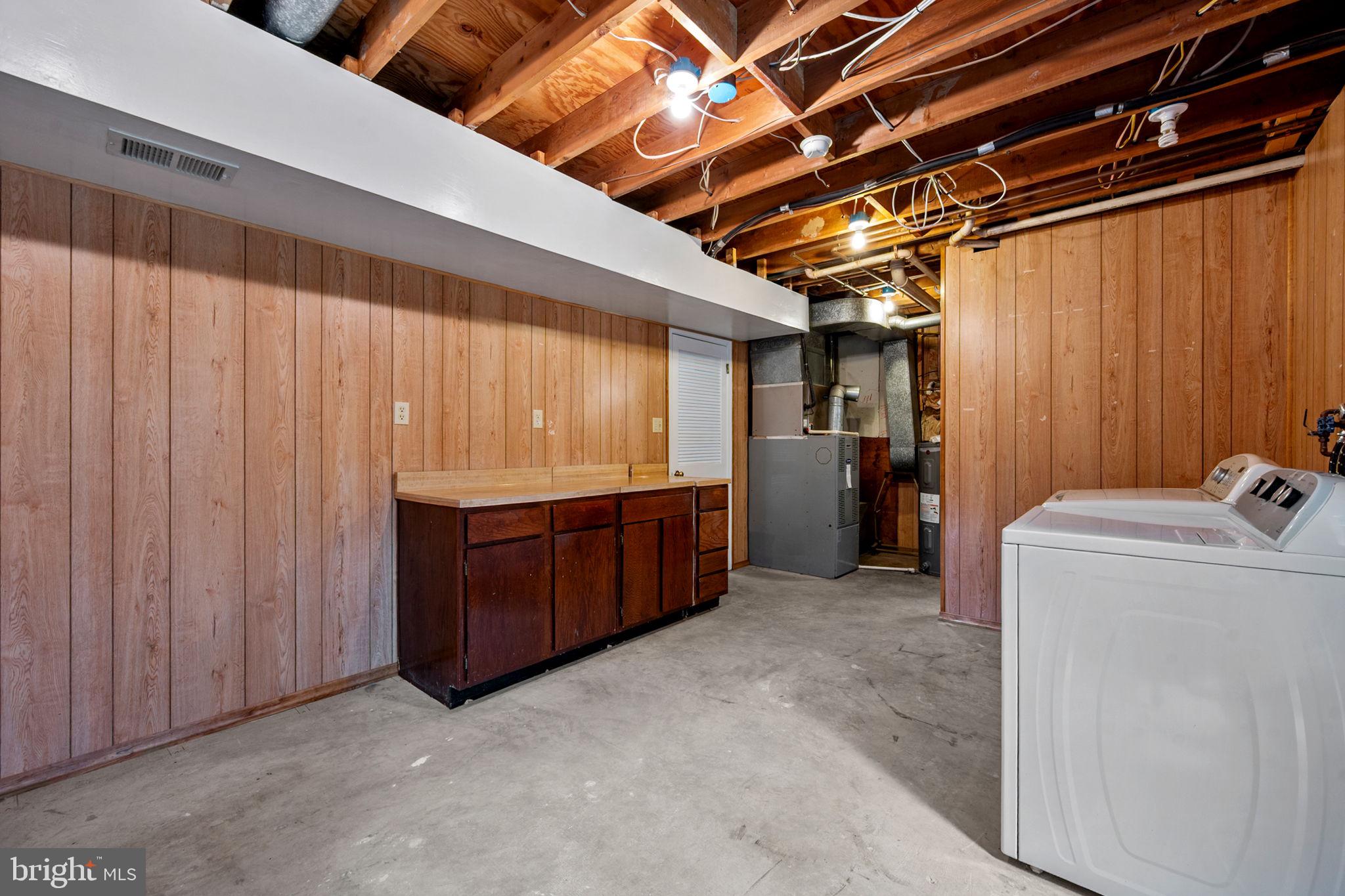 2422 Ivywood Road Reston, VA 20191 - Photo 46 of 72 Laundry