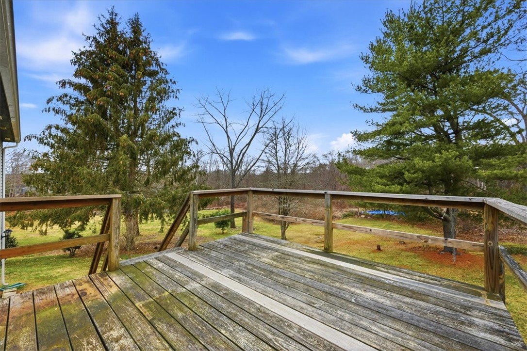 7 Brookview Court Westerly, RI 02891 - Photo 24 of 40