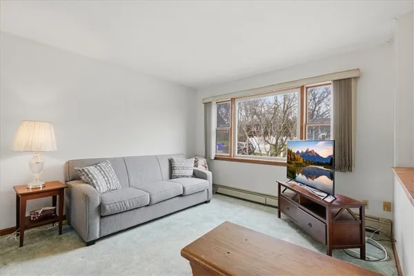 $435,000 | 7 Brookview Court, Westerly, RI 02891