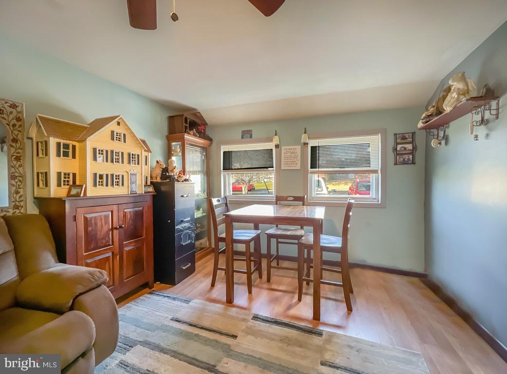 406 Chelsea Road Fairless Hills, PA 19030 - Photo 14 of 28 Gallery Image 14