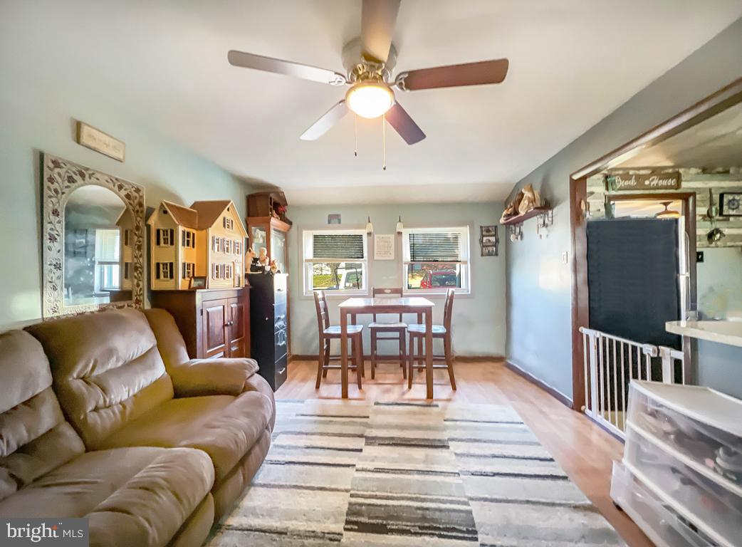 406 Chelsea Road Fairless Hills, PA 19030 - Photo 15 of 28 Gallery Image 15