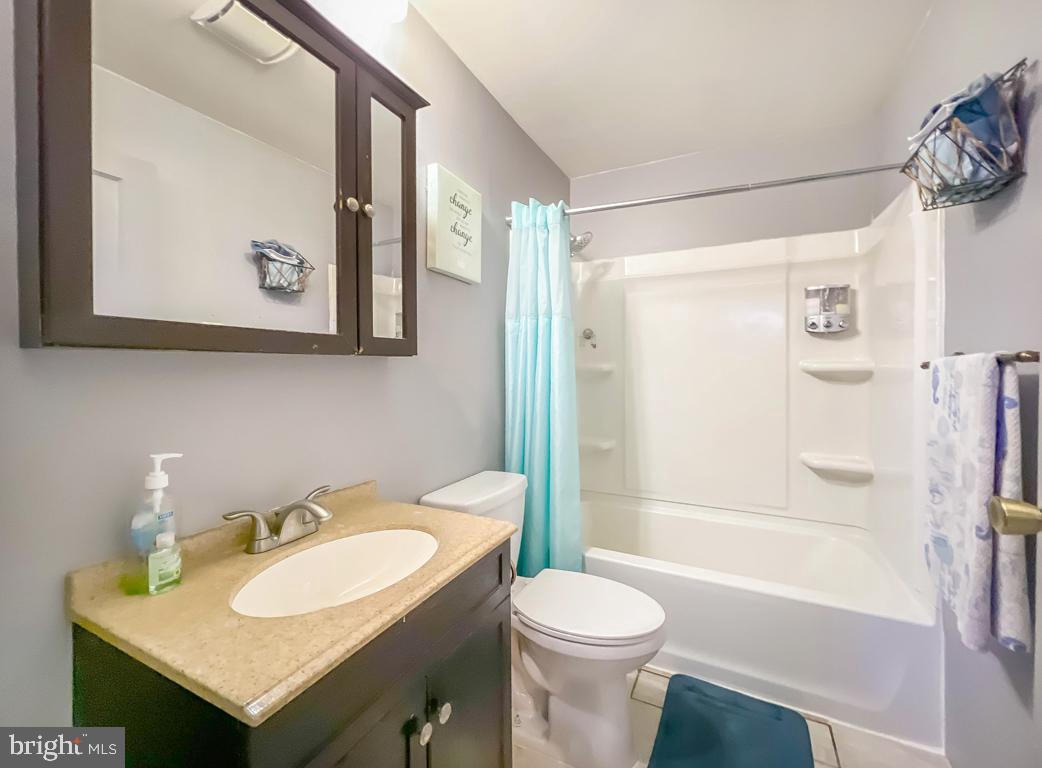 406 Chelsea Road Fairless Hills, PA 19030 - Photo 17 of 28 Gallery Image 17