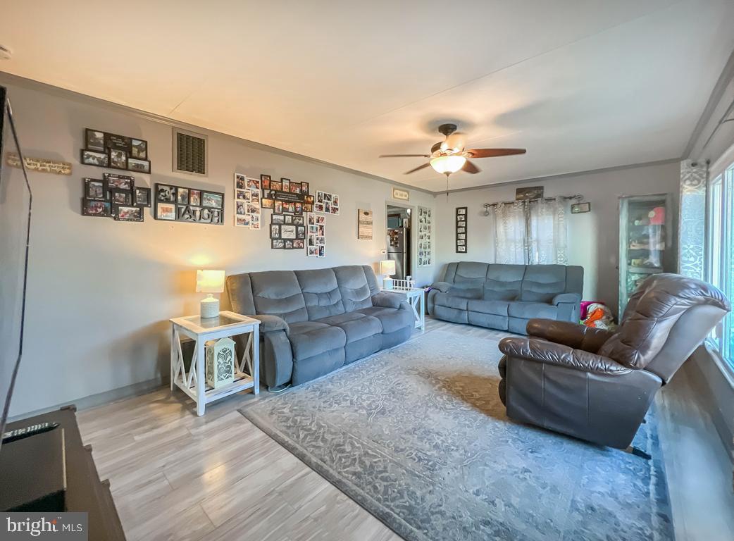406 Chelsea Road Fairless Hills, PA 19030 - Photo 5 of 28 Gallery Image 5