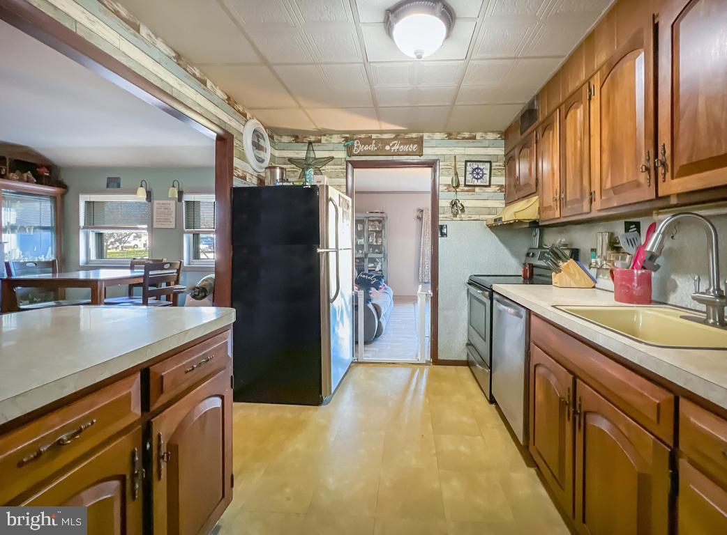 406 Chelsea Road Fairless Hills, PA 19030 - Photo 7 of 28 Gallery Image 7