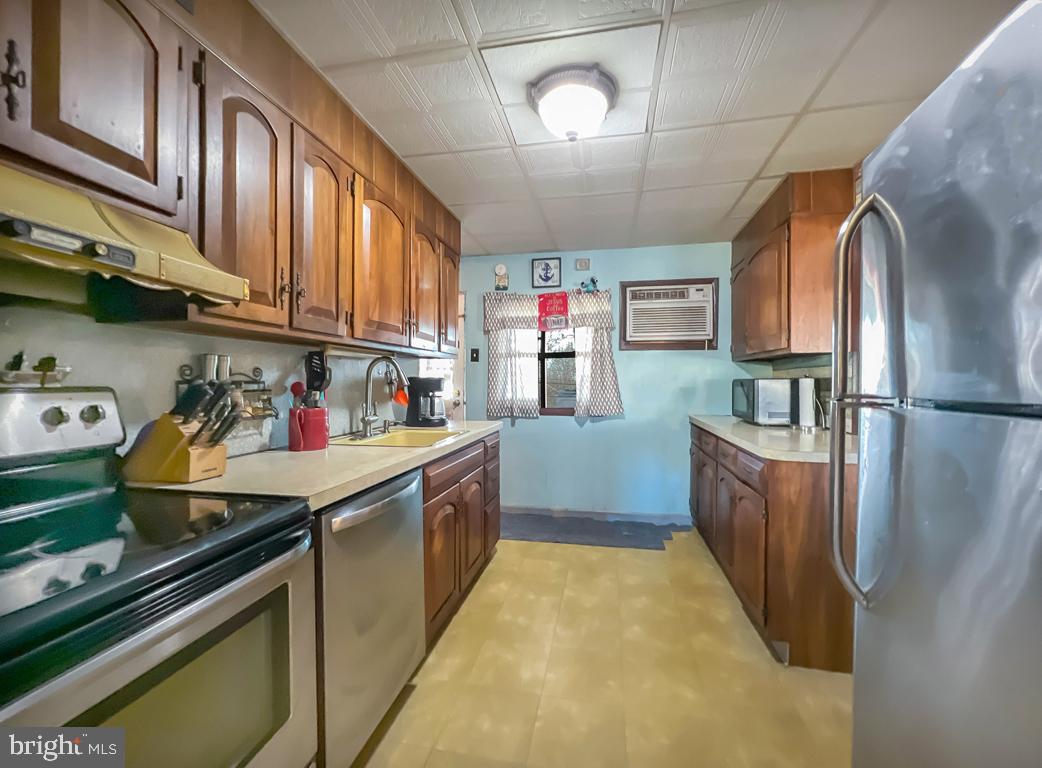 406 Chelsea Road Fairless Hills, PA 19030 - Photo 10 of 28 Gallery Image 10