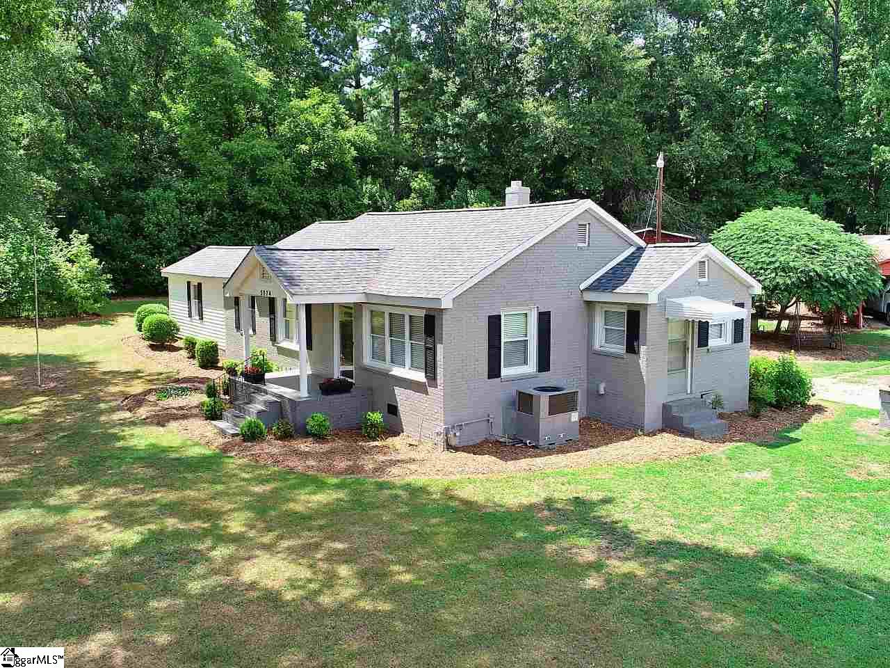 5274 Torrington Road Laurens, SC 29360 - Photo 2 of 35