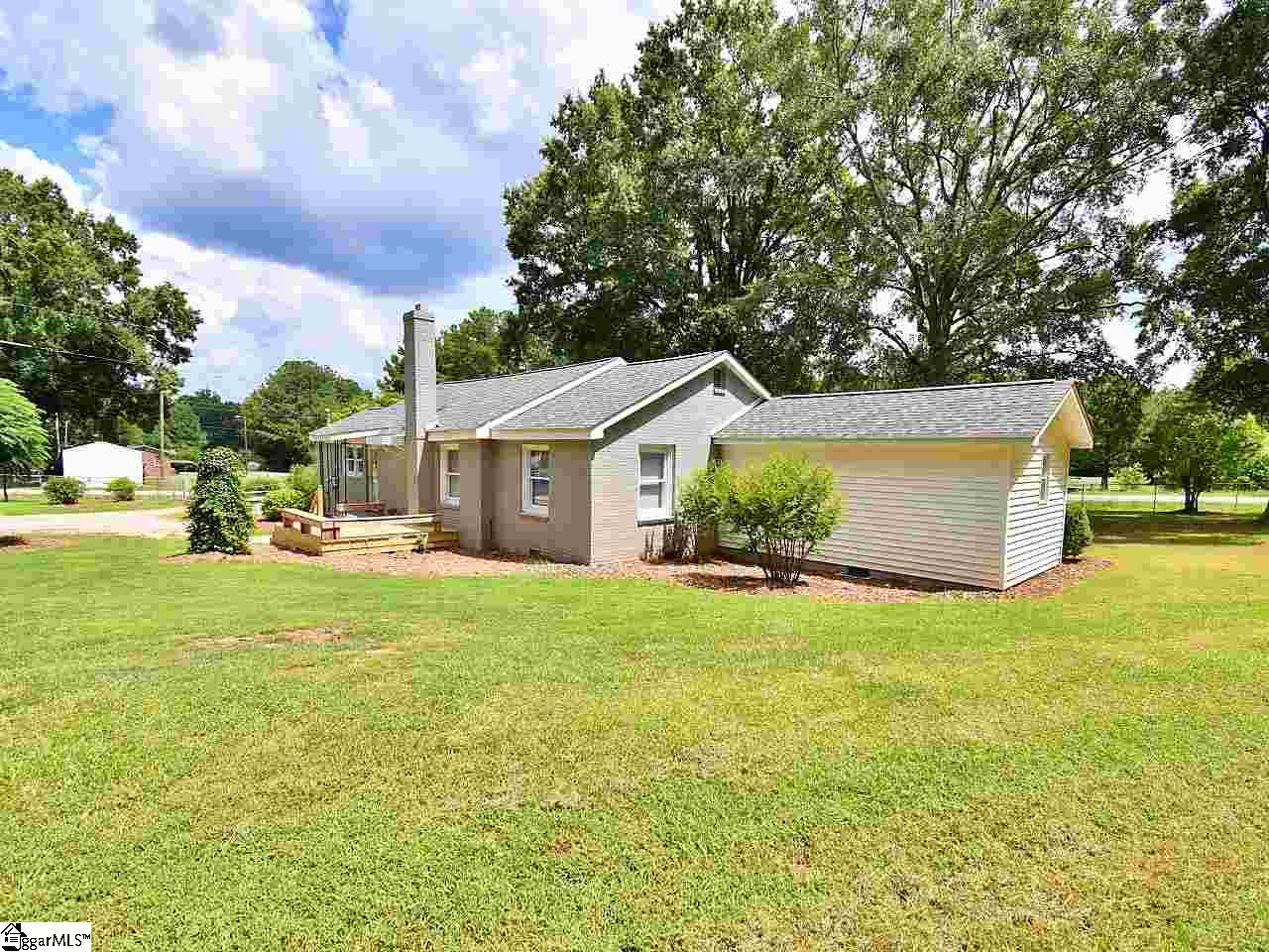 5274 Torrington Road Laurens, SC 29360 - Photo 4 of 35