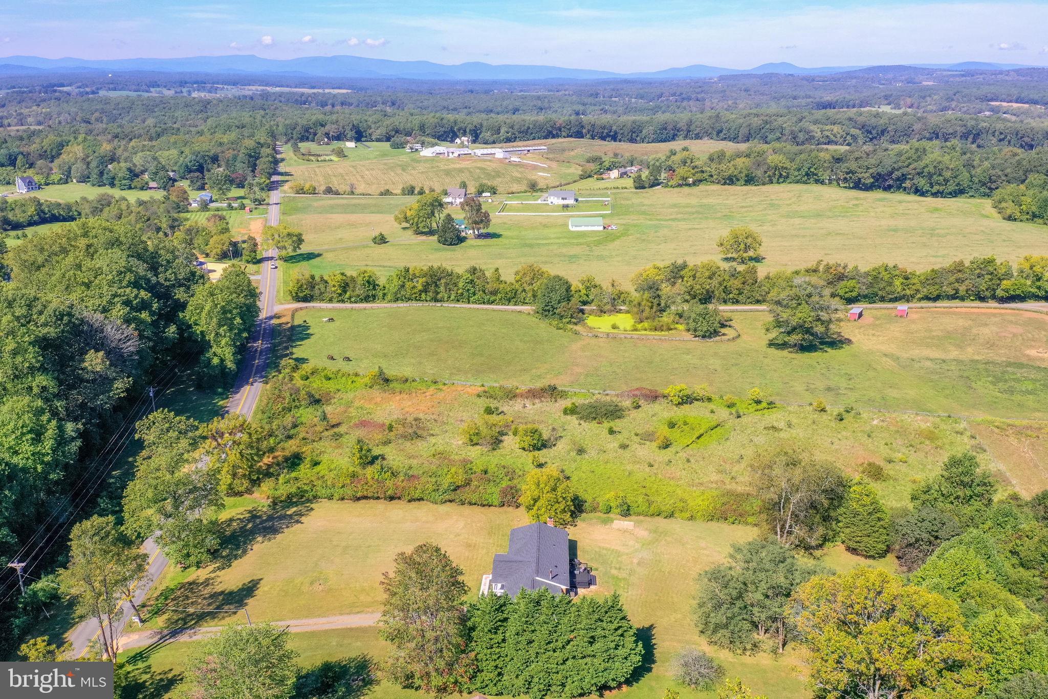 7628 Opal Road Warrenton, VA 20186 - Photo 8 of 56 Gallery Image 8