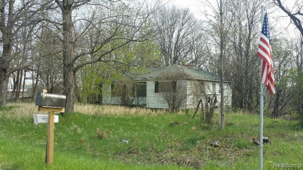 S South Michigan Avenue Howell, MI 48843 - Photo 1 of 12