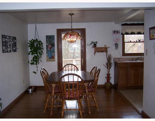 279 Brookwood Road Venetia, PA 15367 - Photo 3 of 8 Dining Room.