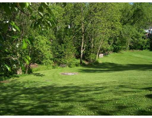 279 Brookwood Road Venetia, PA 15367 - Photo 8 of 8 Yard/Garden.