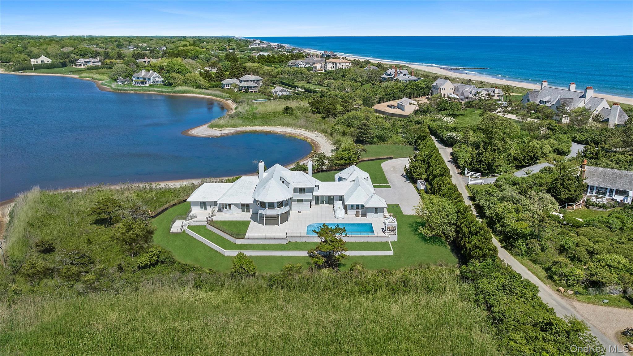 64 West End Road East Hampton, NY 11937 - Photo 6 of 23
