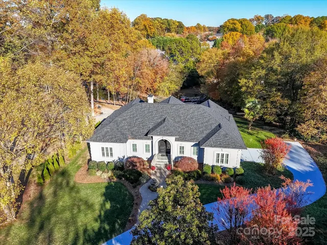 $1,250,000 | 21300 Carina Lane, Cornelius, NC 28031