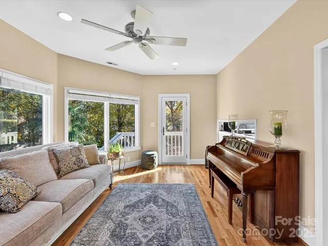 $1,250,000 | 21300 Carina Lane, Cornelius, NC 28031