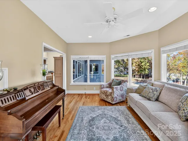 $1,250,000 | 21300 Carina Lane, Cornelius, NC 28031