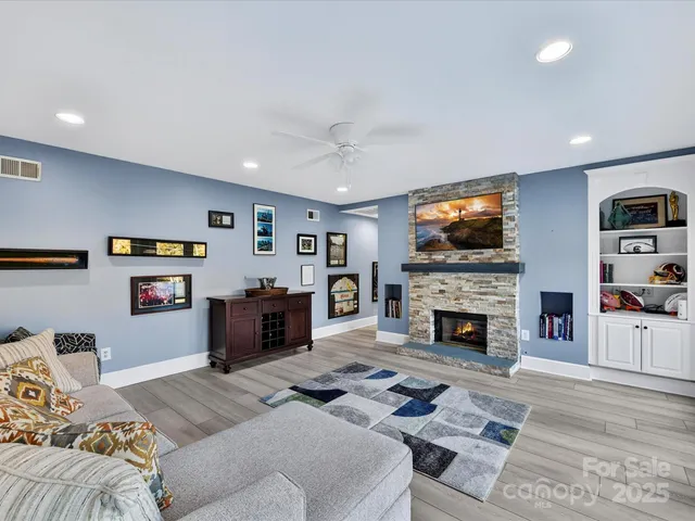 $1,250,000 | 21300 Carina Lane, Cornelius, NC 28031