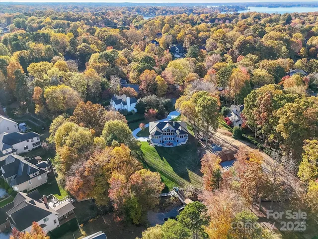 $1,250,000 | 21300 Carina Lane, Cornelius, NC 28031