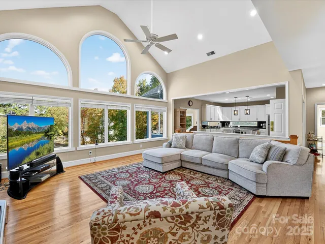 $1,250,000 | 21300 Carina Lane, Cornelius, NC 28031