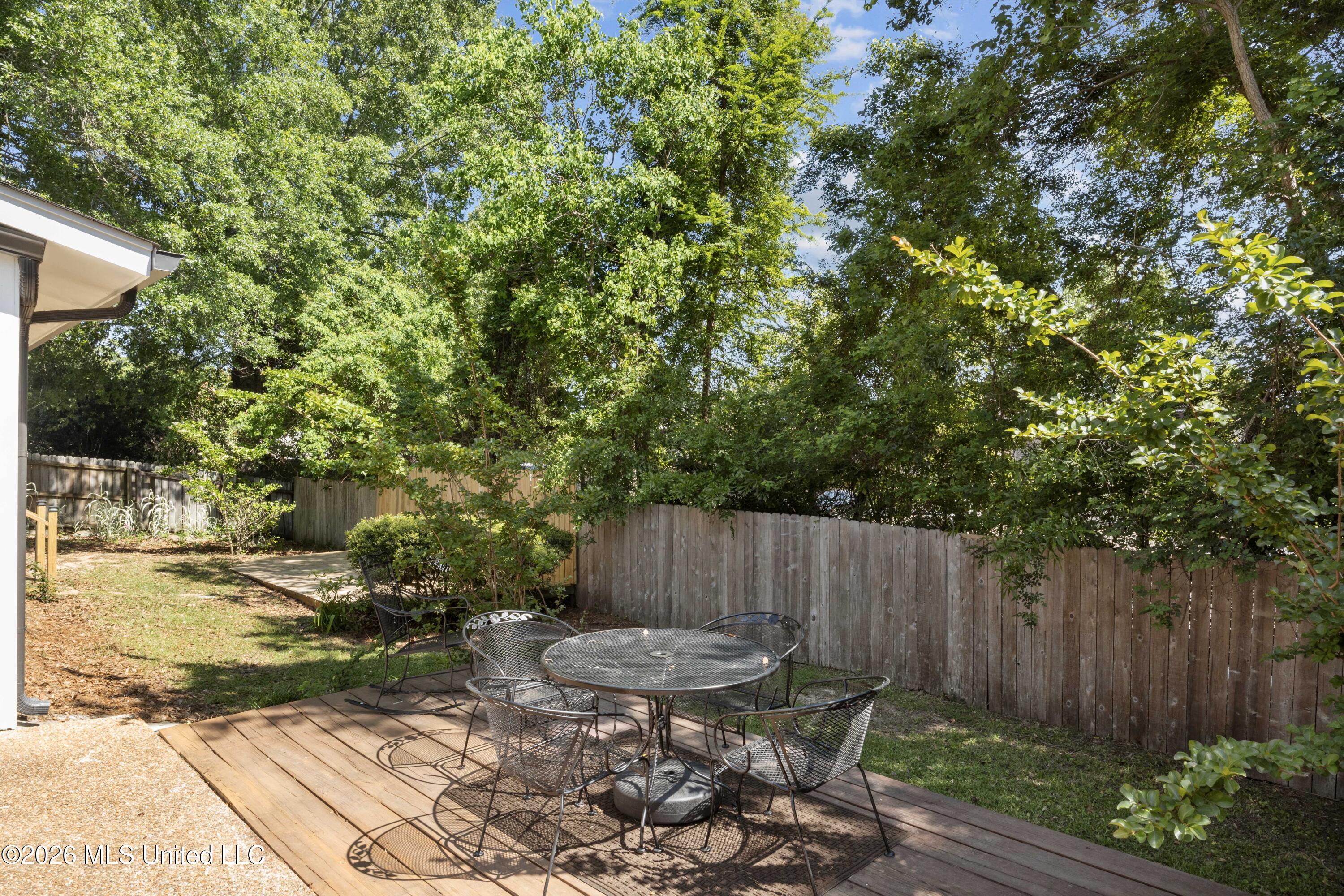 143 Rolling Meadows Drive Jackson, MS 39211 - Photo 5 of 42 EOSR9450