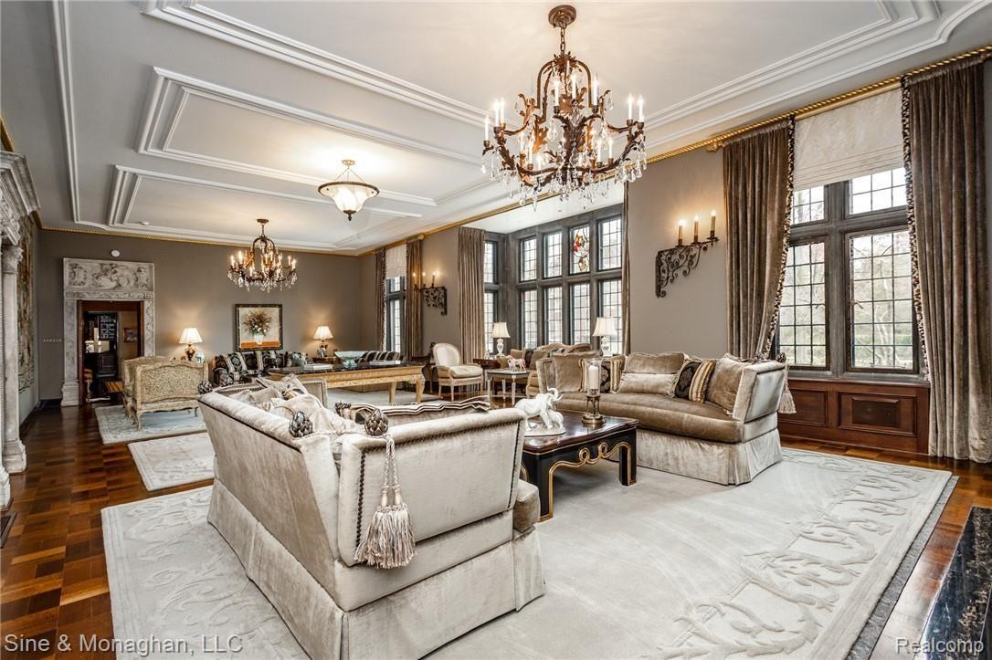 315 Washington Road Grosse Pointe, MI 48230 - Photo 9 of 99 315 Washington S124.jpg