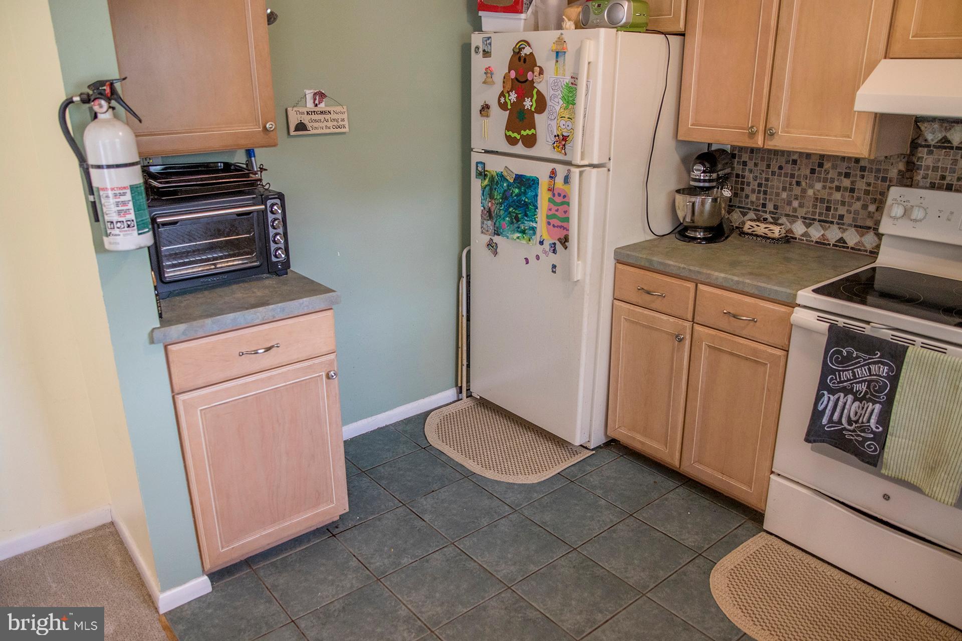 204 Warwick Road, Unit A Stratford, NJ 08084 - Photo 7 of 15