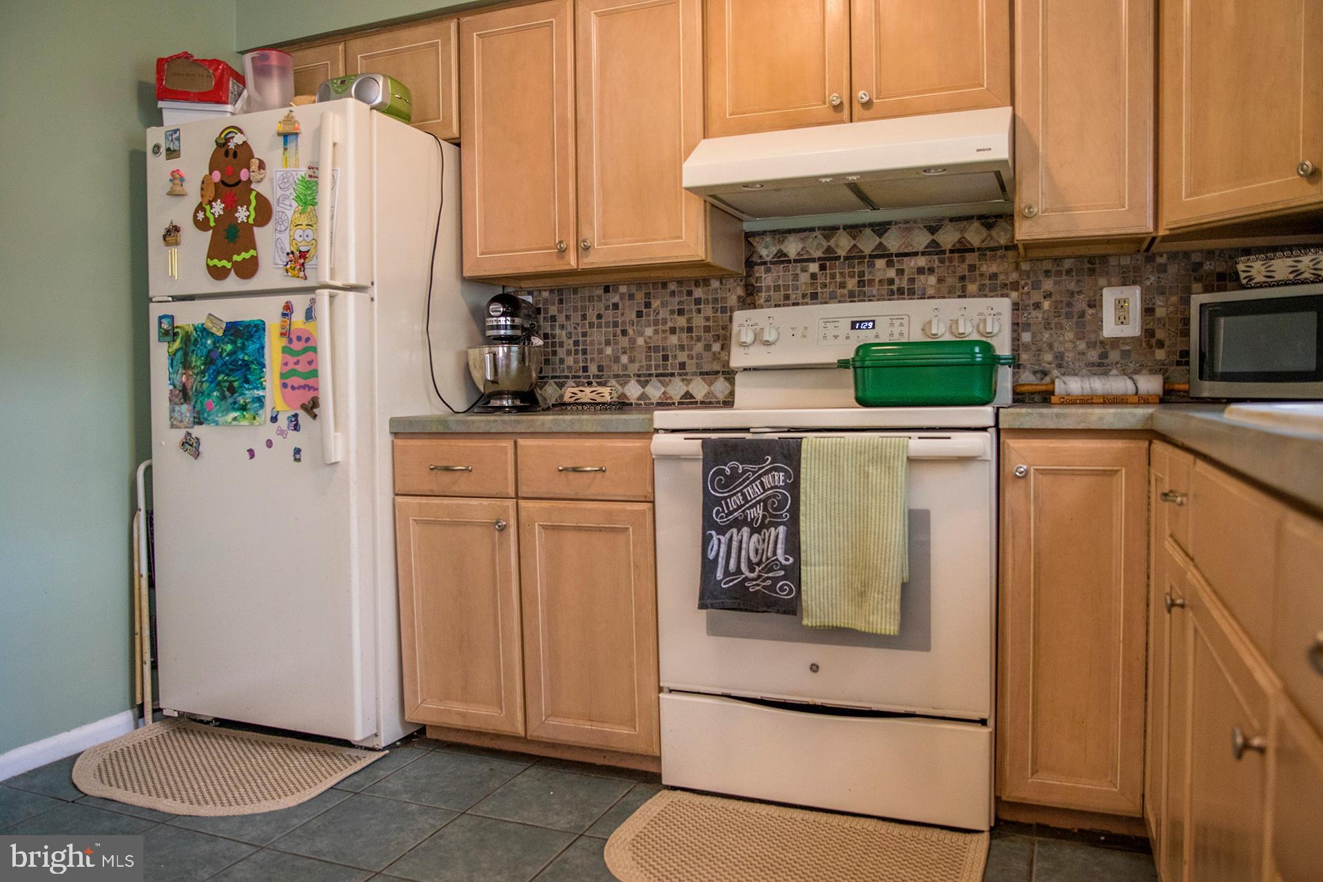 204 Warwick Road, Unit A Stratford, NJ 08084 - Photo 8 of 15