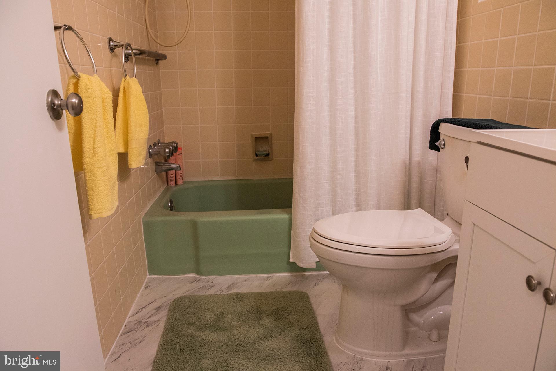 204 Warwick Road, Unit A Stratford, NJ 08084 - Photo 10 of 15