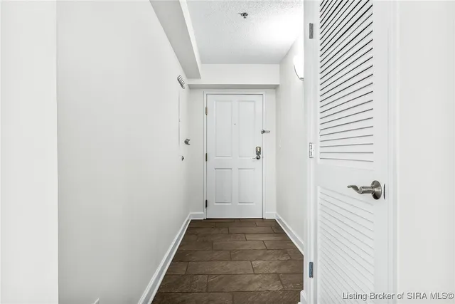 $650,000 | 1 Riverpointe Plaza, Unit 603 #604, Jeffersonville, IN 47130