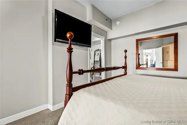 $650,000 | 1 Riverpointe Plaza, Unit 603 #604, Jeffersonville, IN 47130