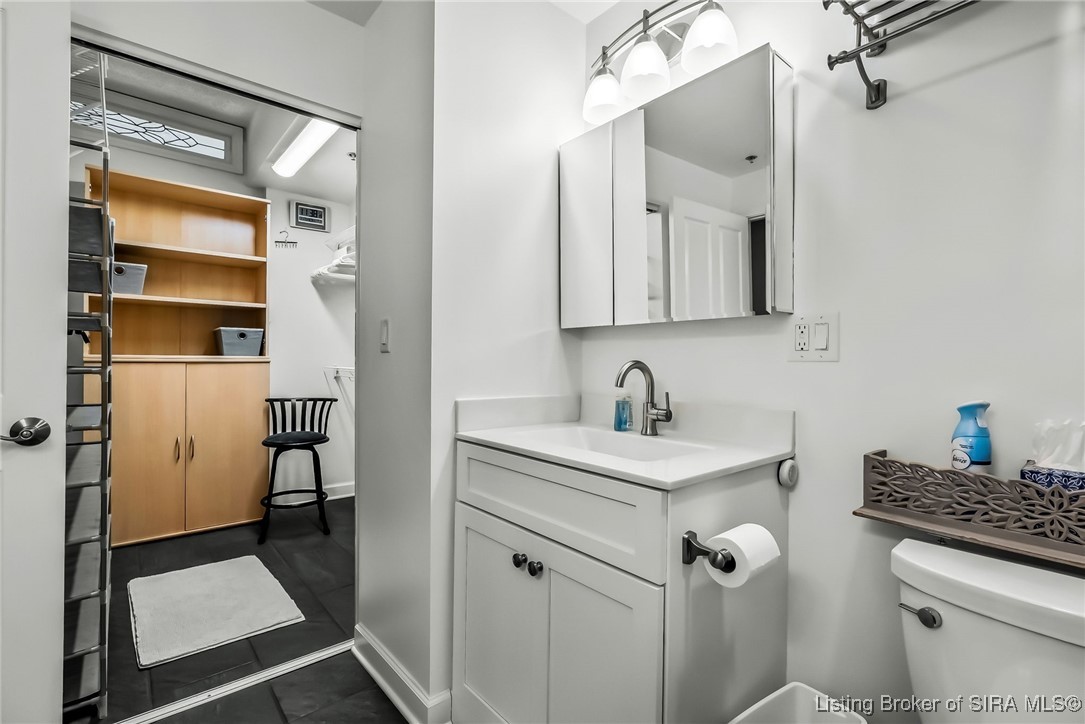 1 Riverpointe Plaza, Unit 603 #604 Jeffersonville, IN 47130 - Photo 27 of 55