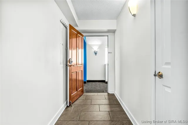 $650,000 | 1 Riverpointe Plaza, Unit 603 #604, Jeffersonville, IN 47130