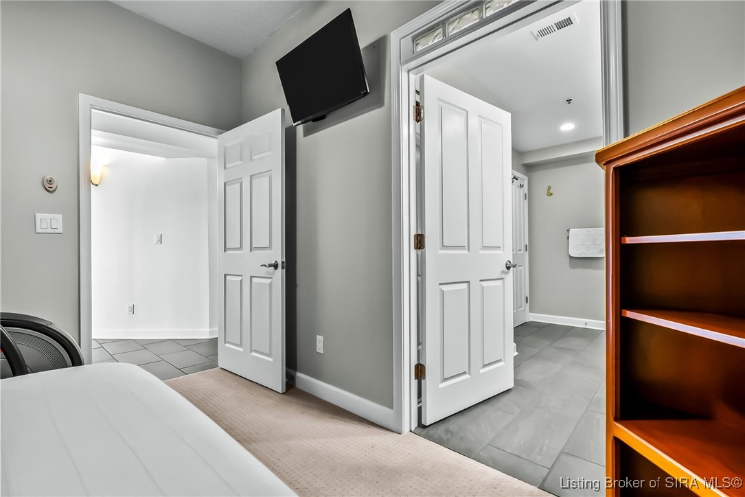 1 Riverpointe Plaza, Unit 603 #604 Jeffersonville, IN 47130 - Photo 32 of 55