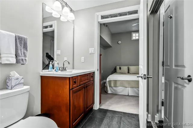 $650,000 | 1 Riverpointe Plaza, Unit 603 #604, Jeffersonville, IN 47130