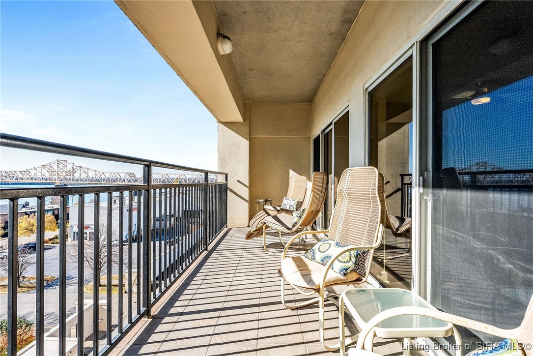 1 Riverpointe Plaza, Unit 603 #604 Jeffersonville, IN 47130 - Photo 37 of 55