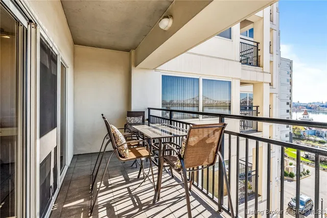 $650,000 | 1 Riverpointe Plaza, Unit 603 #604, Jeffersonville, IN 47130