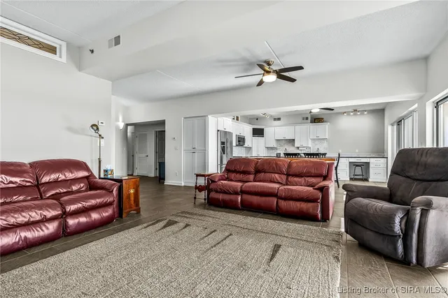 $650,000 | 1 Riverpointe Plaza, Unit 603 #604, Jeffersonville, IN 47130