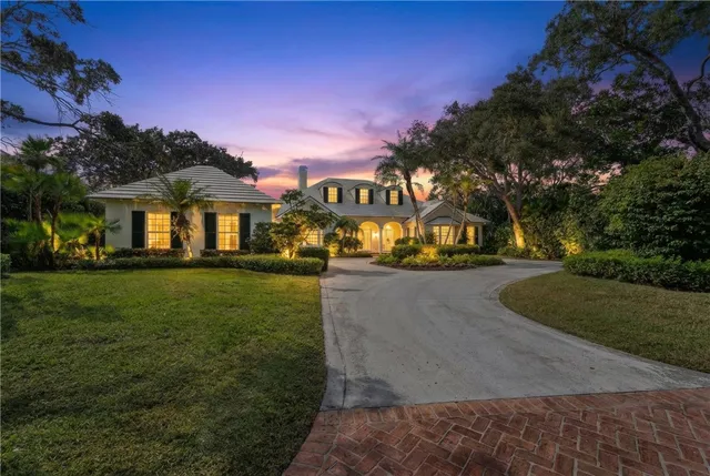 a picture of a bathroom with a sink