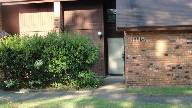 $155,000 | 1013 Retreat Street West, Pineville, LA 71360