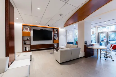 $2,200 | 400 East Randolph Street, Unit 1516, Chicago, IL 60601