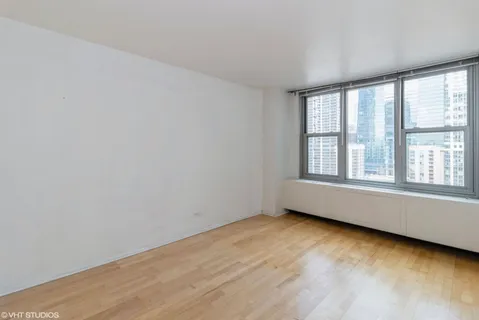 $2,200 | 400 East Randolph Street, Unit 1516, Chicago, IL 60601