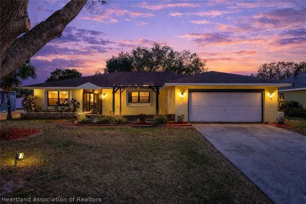 $389,000 | 111 Murray Court Northwest, Lake Placid, FL 33852
