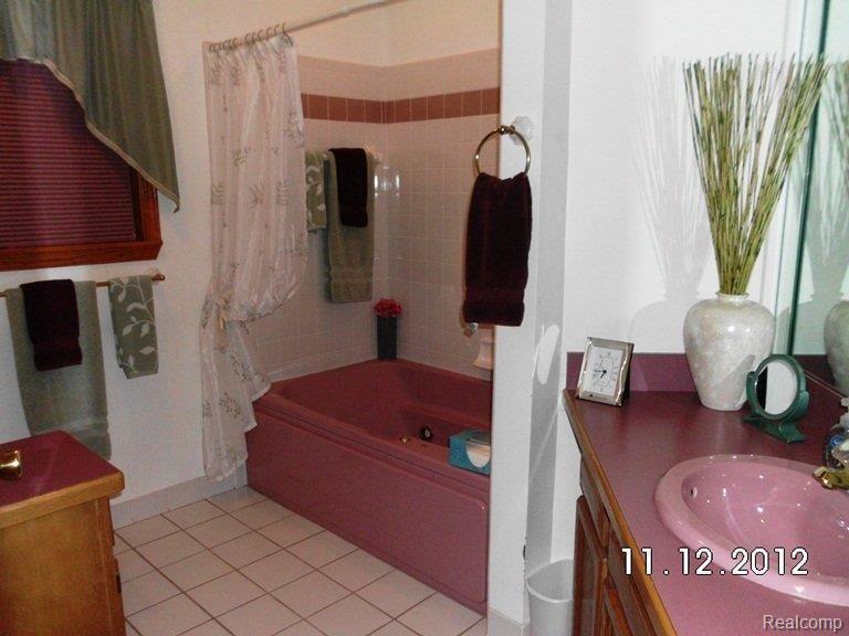 7333 Edlane Road Algonac, MI 48001 - Photo 10 of 13 SANY0012.JPG