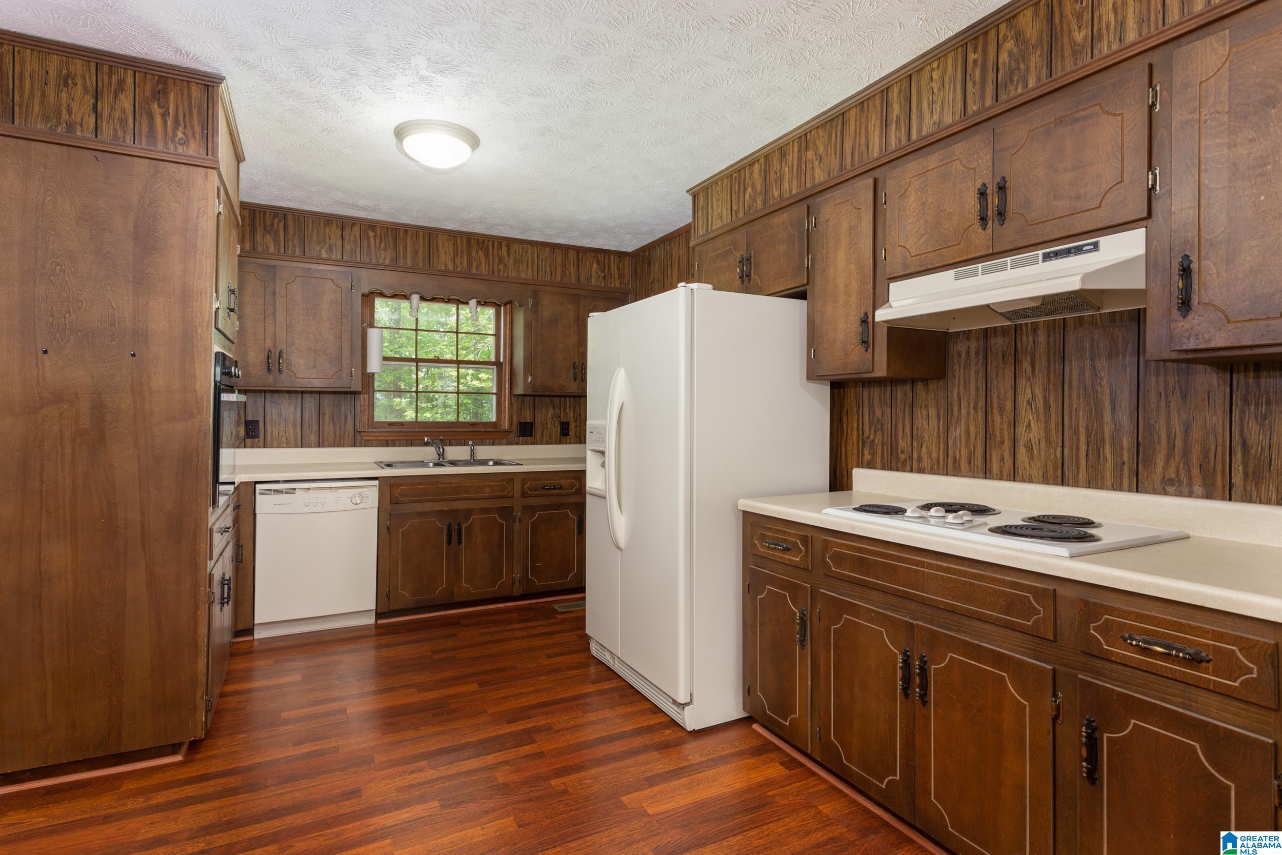 224 Old Choccolocco Road Anniston, AL 36207 - Photo 3 of 33